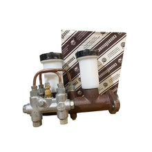 Carregar imagem no visualizador da Galeria, Brake Master Cylinder Dual Reservoir with Proportioning Valve – Bukhanka Modern (2.7L), Hunter &amp; 469 (2.7L) – OEM 3151-3505010 / 046900-3505010-95 - Brake system - UAZ spare parts