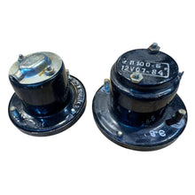 Cargar imagen en el visor de la galería, Classic Taillight Set – Bukhanka &amp; GAZ Classic (2.4L &amp; 2.9L) – OEM 3815 - Lights - UAZ spare parts