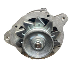 Carica l'immagine nel visualizzatore di Gallery, Dynamo 14V (90A) Single Coil – Hunter &amp; 469, Bukhanka Classic (2.4L &amp; 2.9L) – OEM 0921008 0040 / 13.3771P 90A - Engine - UAZ spare parts