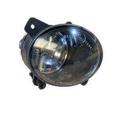 Afbeelding in Gallery-weergave laden, Fog Light Right – UAZ Patriot – OEM 112.13.23.3743-01 R - Lights - UAZ spare parts