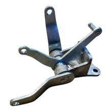 Last inn bildet i gallerivisningen, Gearshift Intermediate Arms Bracket - Bukhanka Classic (2.4L) - OEM 451-1703103 - - UAZ spare parts