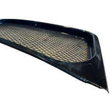 Kép betöltése a Galéria nézegetőbe, Grill – Bukhanka (Classic &amp; Modern) – OEM 0451-50-8401110-95 - Body and exterior - UAZ spare parts
