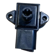 Carica l'immagine nel visualizzatore di Gallery, MAP (air intake) sensor Euro 4- (Mika) – Gazelle, GAZ Bukhanka Modern (2.7L), Hunter &amp; 469 (2.7L), Patriot, Profi – OEM 110308-0239010 - Engine - UAZ spare parts