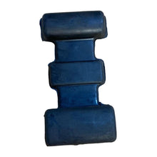 Afbeelding in Gallery-weergave laden, Leaf Spring Cushions – Bukhanka (Classic 2.4L &amp; 2.9L, Modern 2.7L), Hunter &amp; 469 (2.4L, 2.7L &amp; 2.9L) – OEM 78454 - Axles, cardan &amp; suspension - UAZ spare parts