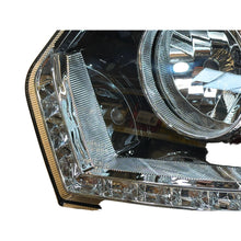 Last inn bildet i gallerivisningen, Left headlight from 2015 - Patriot - OEM 3163-00-3711011-20 - - UAZ spare parts