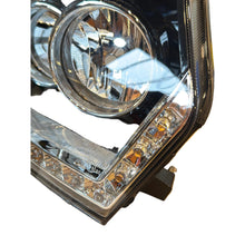 Carica l'immagine nel visualizzatore di Gallery, Right Headlight Assembly from 2015 - Patriot - OEM 3163-00-3711010-20 - - UAZ spare parts
