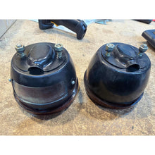 Last inn bildet i gallerivisningen, Taillight Set with Underlighting (2 pcs) – GAZ – OEM 451-34612377 - Used &amp; Refurbished - UAZ spare parts