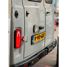 Last inn bildet i gallerivisningen, LED Taillight Set + Relay - Hunter &amp; 469 (2.7L), Bukhanka (2.4/2.7/2.9L) - - UAZ spare parts