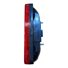 Last inn bildet i gallerivisningen, LED Taillight Set + Relay - Hunter &amp; 469 (2.7L), Bukhanka (2.4/2.7/2.9L) - - UAZ spare parts