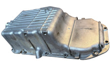 Заредете изображението в галерията, Oil Sump Pan USED – Bukhanka Modern, Hunter &amp; 469 (2.7 Injection), Patriot, Profi – OEM 409-1009010-01-USED - Engine - UAZ spare parts