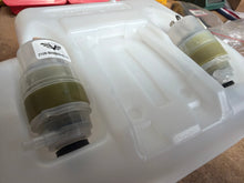 Įkelti paveikslėlį į galerijos peržiūrą, Windshield Washer Reservoir with Pump – Bukhanka Modern (2.7L) – OEM 220695-5208045-01-DB - Electrical and instruments - UAZ spare parts